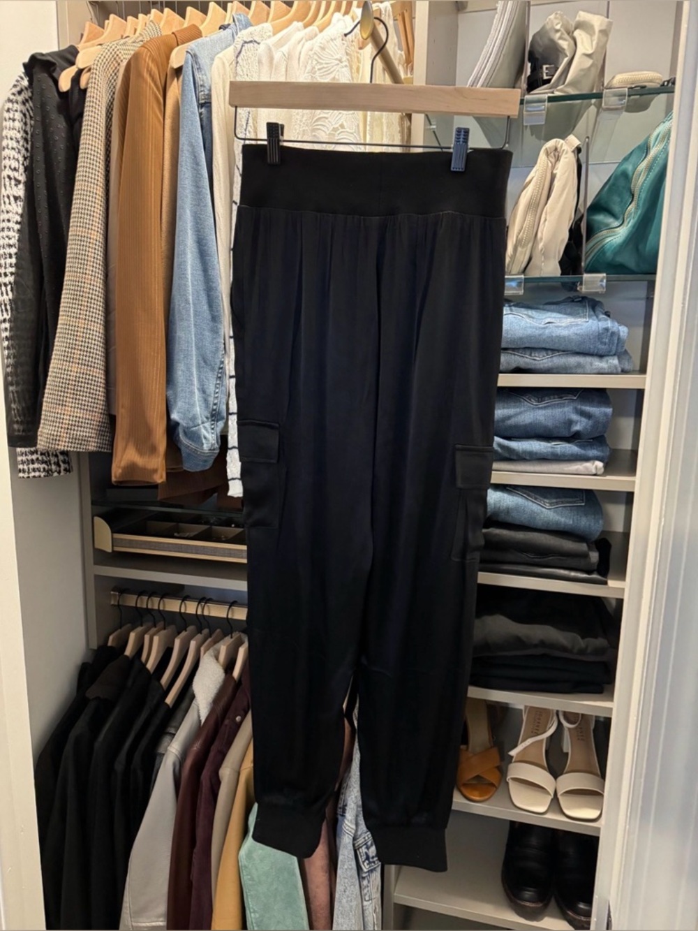 London - Women's Silky joggers - M